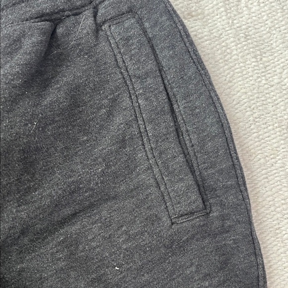 Hollister Men's Charcoal Athletic Shorts - Picture 6 of 7